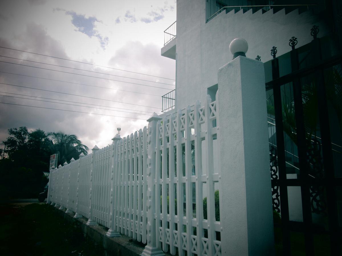Hotel Kiyara Dambulla Exterior photo